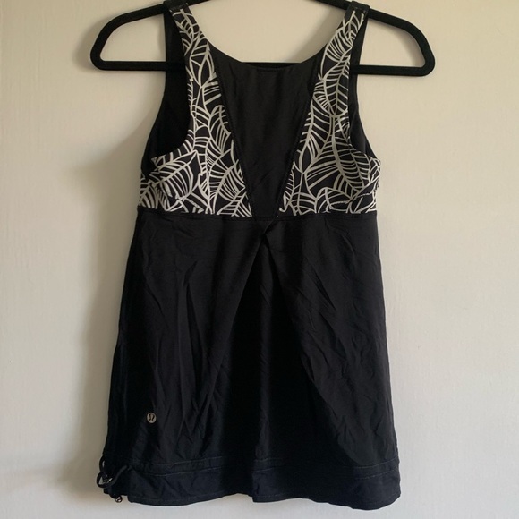 Lululemon Athletica Run: Ta Ta Topper Black/Pretty Palm Angel Wing Tank size 6 - Picture 11 of 15